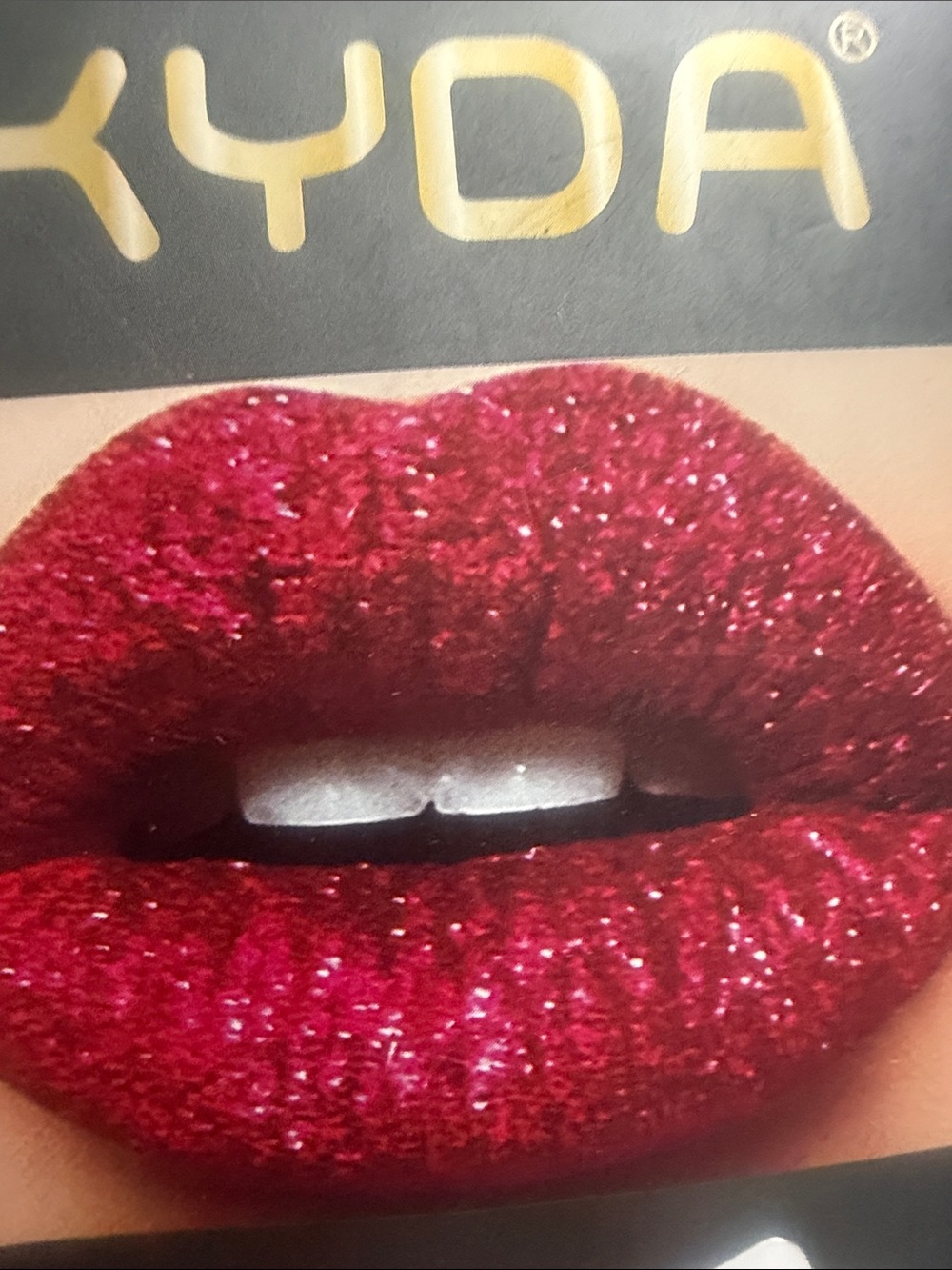 Glitter Lipstick - Sparkling Deep Red